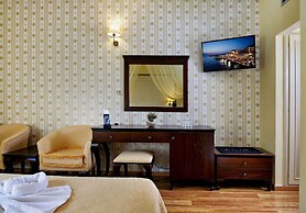 Halepa Hotel