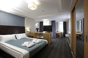 Housez Suites and Apartments - Special Class