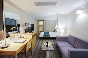 Housez Suites and Apartments - Special Class