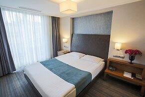 Housez Suites and Apartments - Special Class