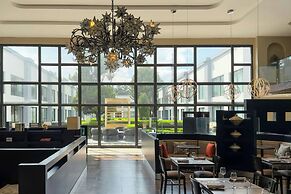 Courtyard by Marriott Toluca Airport