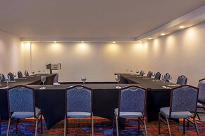 Courtyard by Marriott Toluca Airport