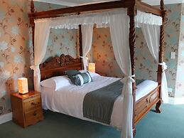 Lifton Hall