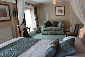 Lifton Hall