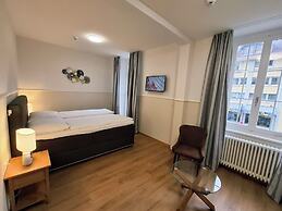Central Continental Hotel