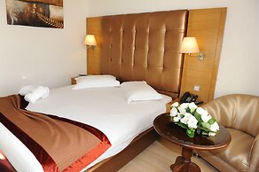 Le Zenith Hotel