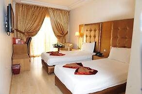 Le Zenith Hotel