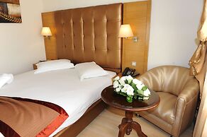 Le Zenith Hotel