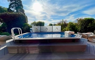 Hempstead House Hotel