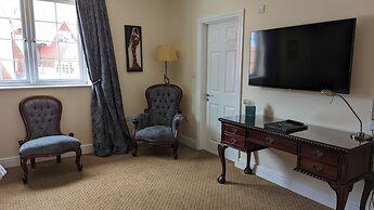 Hempstead House Hotel