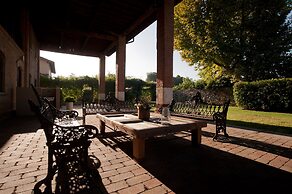 Santellone Resort