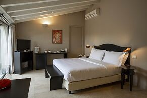 Santellone Resort
