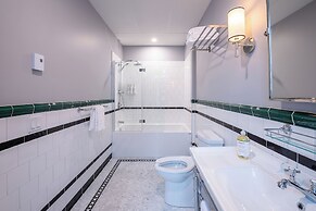Hotel Acadia
