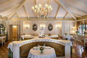 Villa Franceschi Hotel & Resort