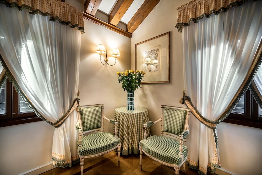 Villa Franceschi Hotel & Resort