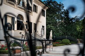 Villa Franceschi Hotel & Resort