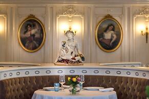 Villa Franceschi Hotel & Resort