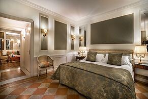 Villa Franceschi Hotel & Resort