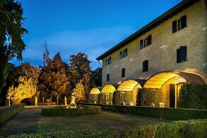 Villa Franceschi Hotel & Resort