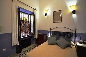 Casa de los Azulejos
