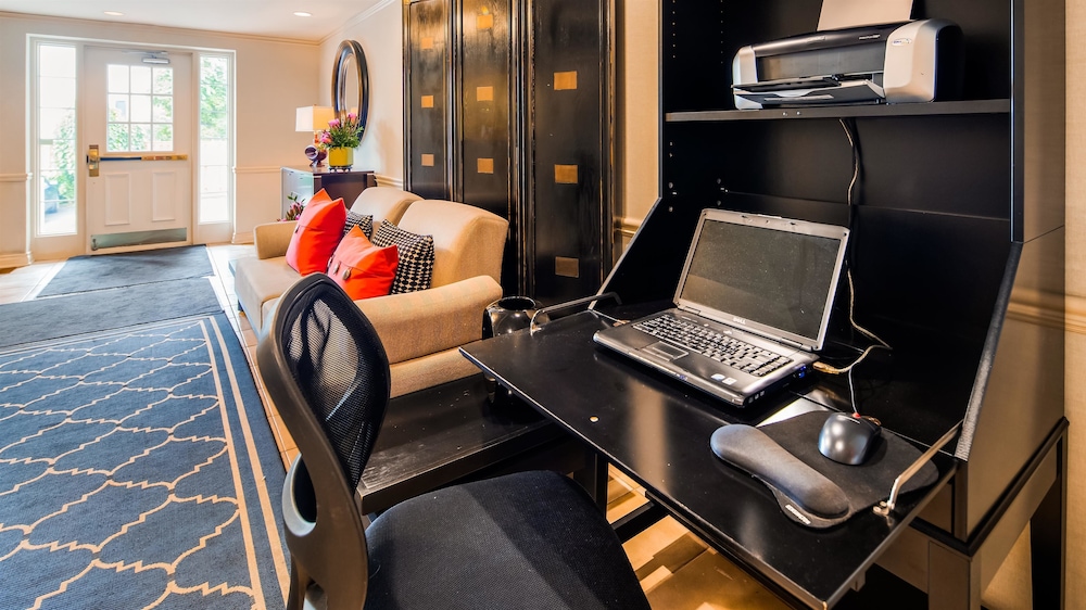 Best Western Colonel Butler Inn
