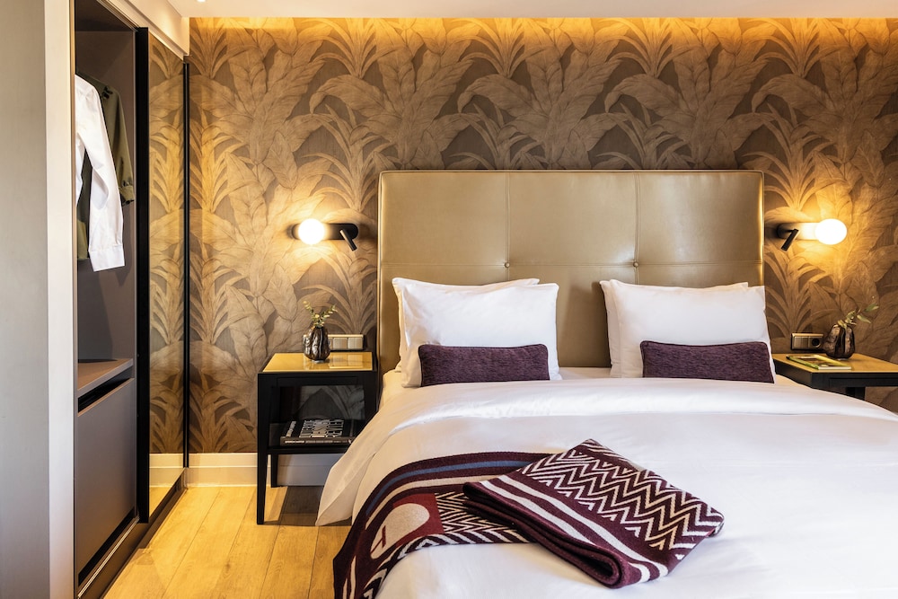 The Y Hotel