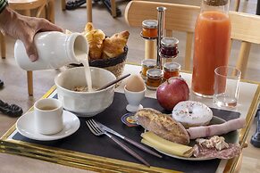 Le Petit Beaumarchais Hotel & Spa