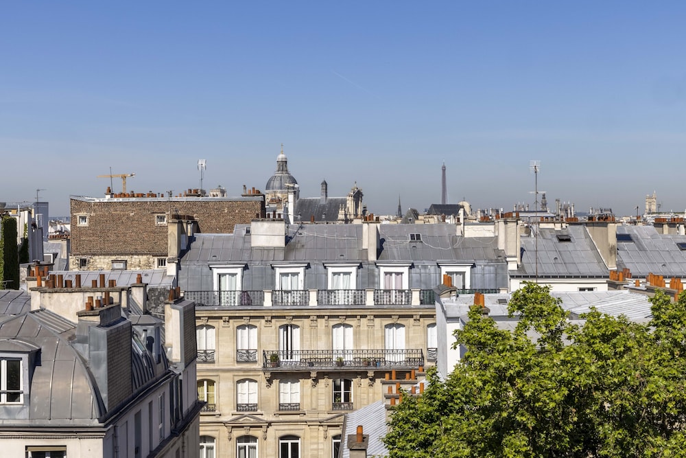 Le Petit Beaumarchais Hotel & Spa