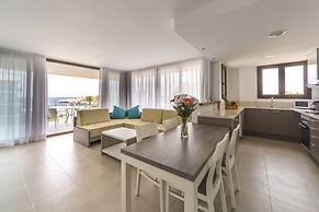 Caprice Skyline Aparthotel