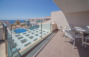 Caprice Skyline Aparthotel