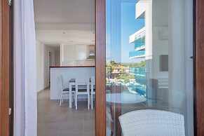 Caprice Skyline Aparthotel
