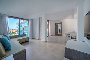 Caprice Skyline Aparthotel