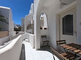 Anny Studios & Rooms Perissa Beach