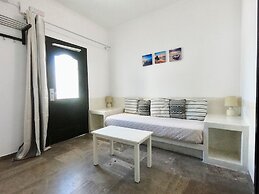 Anny Studios & Rooms Perissa Beach