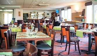 Brit Hotel Nantes St Herblain - Le Kerann