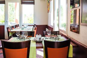 Brit Hotel Nantes St Herblain - Le Kerann