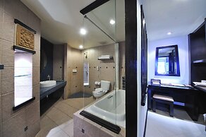 Woraburi Phuket Resort & Spa