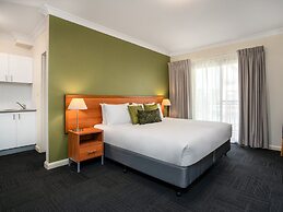 Leisure Inn Spires
