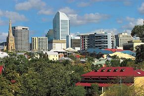 Oaks Brisbane Lexicon Suites
