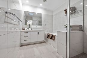 Fawkner Executive Suites & Serviced Apartments