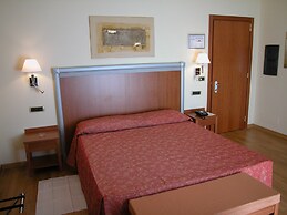 West Florence Hotel