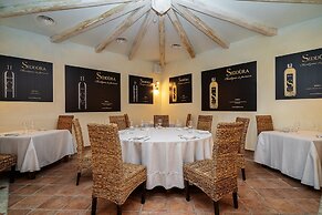 LH Pozzo Sacro Hotel