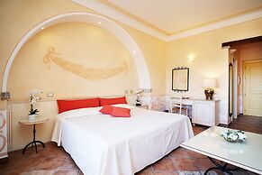 LH Pozzo Sacro Hotel