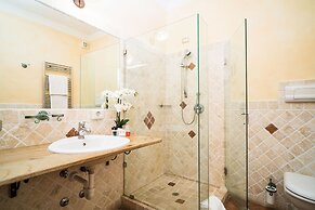 LH Pozzo Sacro Hotel