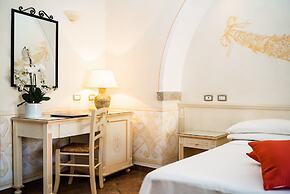 LH Pozzo Sacro Hotel