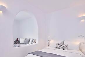 Cliff Side Suites