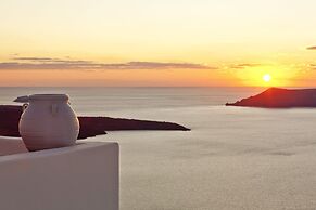 Cliff Side Suites