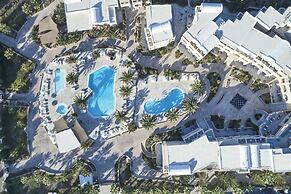 Santo Miramare Resort