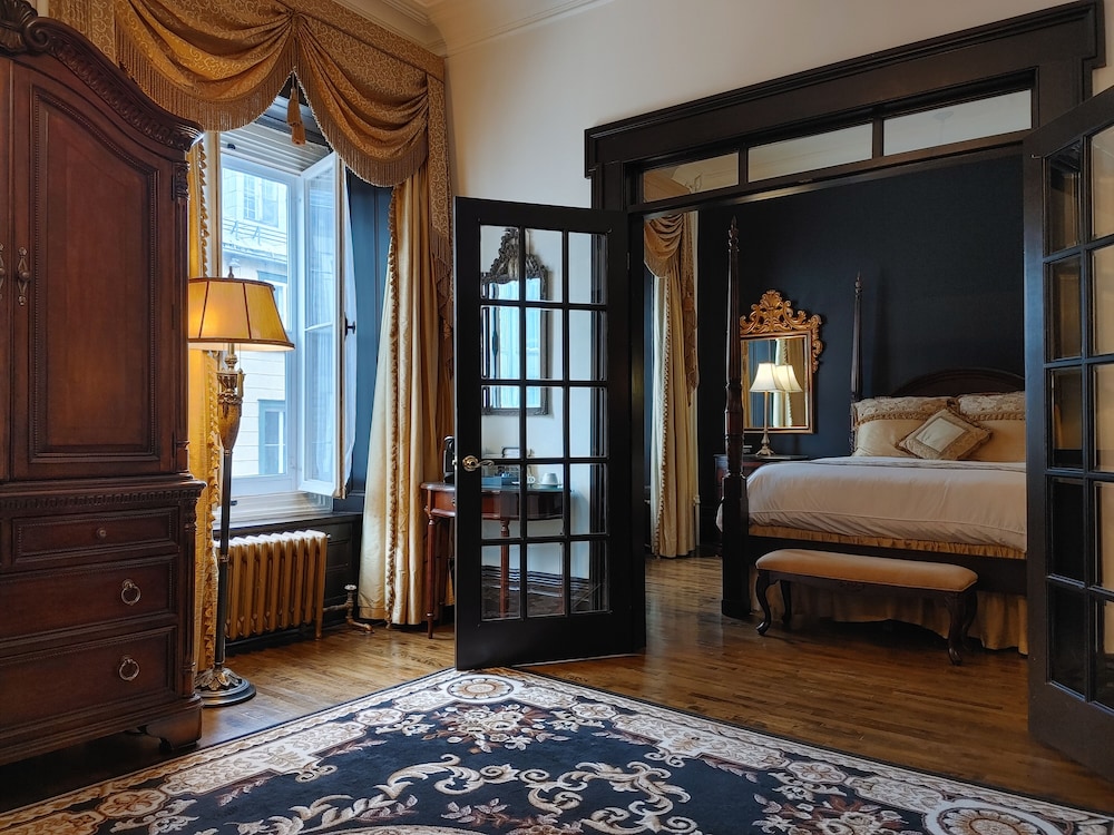 Hôtel Le Clos Saint-Louis - Par Aneyro