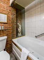 Hôtel Le Clos Saint-Louis - Par Aneyro